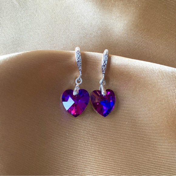 🌟2/$30🌟925 Silver Purple Heart Shape Crystal Earrings l - Picture 3 of 8